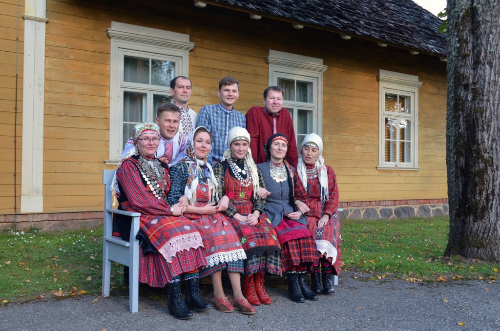 Folklooriansambel Jumšan gur Lätis Turaidas 27 septembril 2015 aastal Foto Nikolai Kuznetsov
