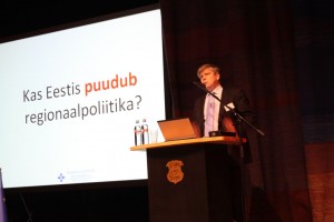Siim Kiisler Põlvamaa arengukonverentsil.
