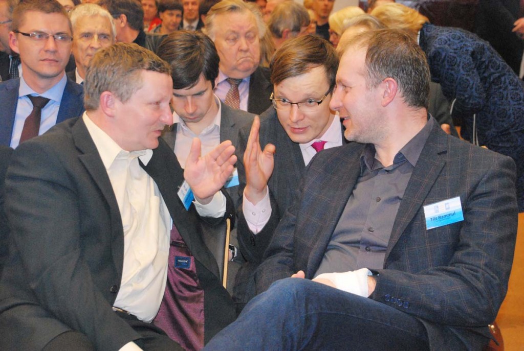 Linnade ja valdade konverentsi esimese päeva alguses Foto Urmas Saard