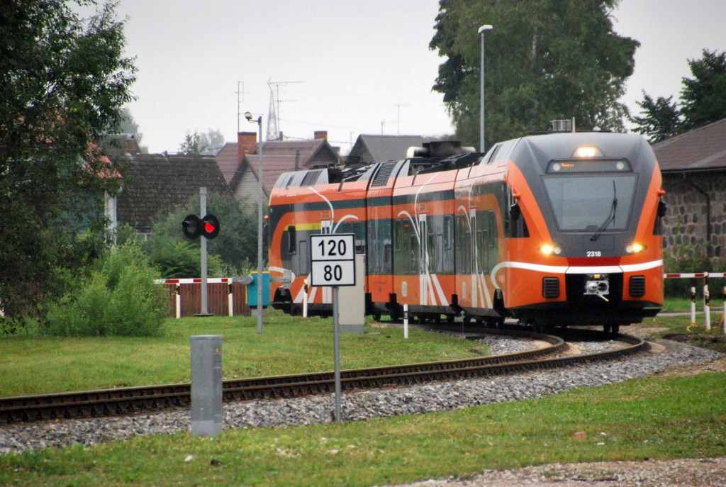 Rong läheneb Viljandi jaamale Foto Urmas Saard